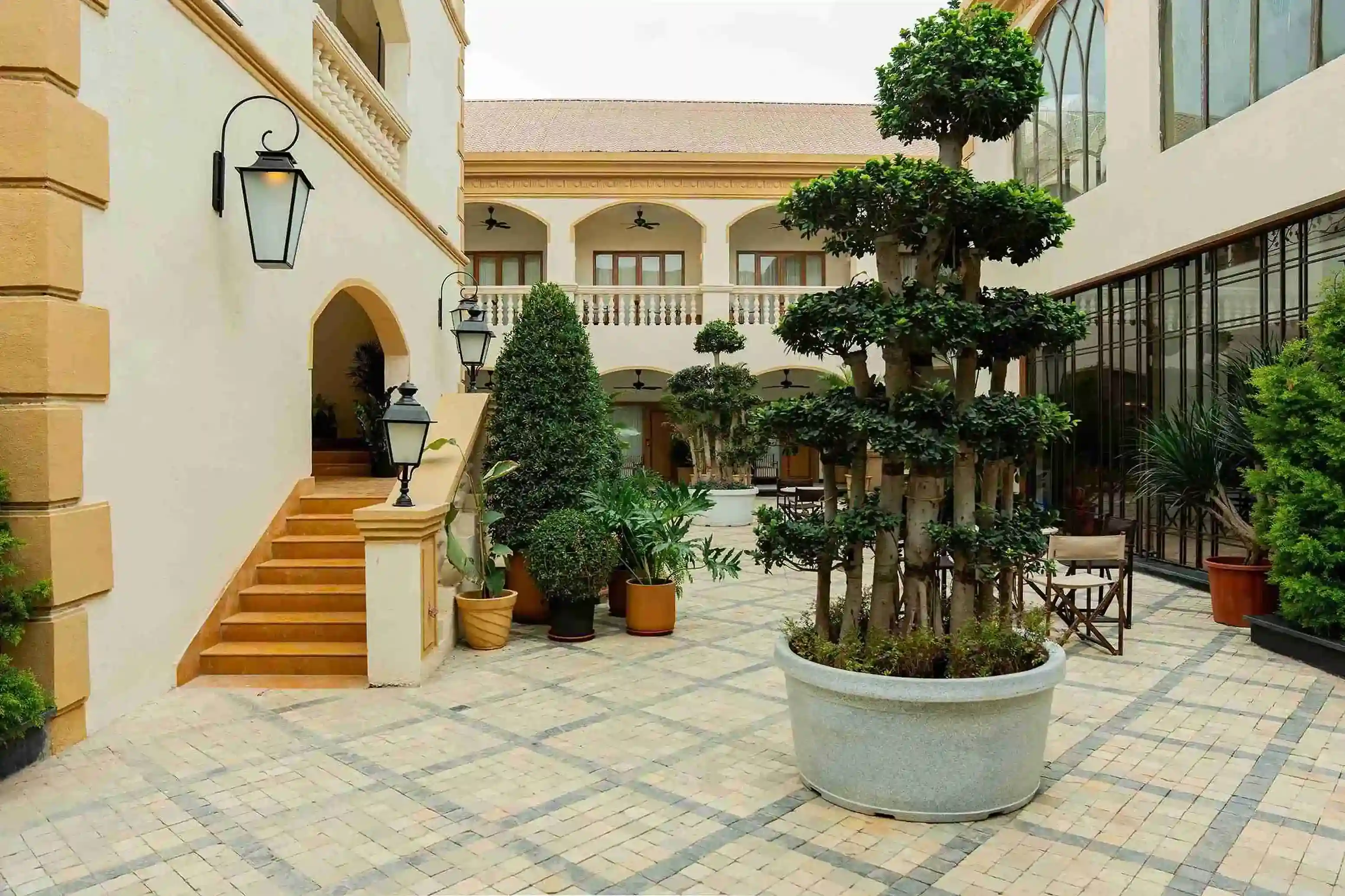 hotel irada