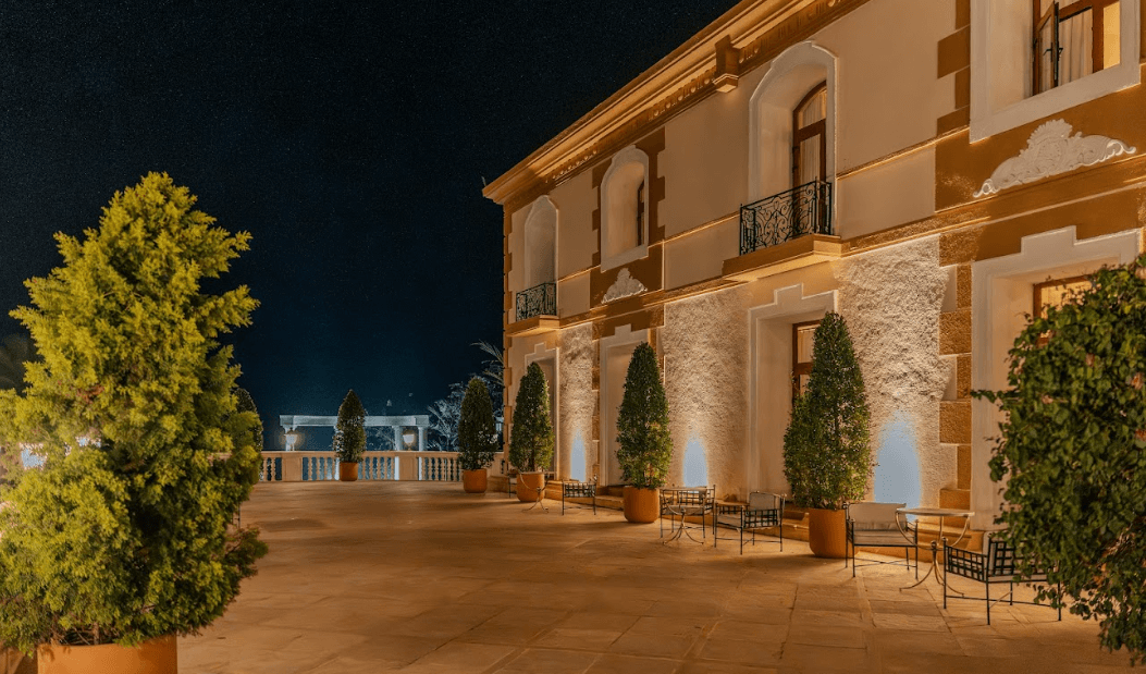 Luxury Hotel in India for Premium Stay Experience