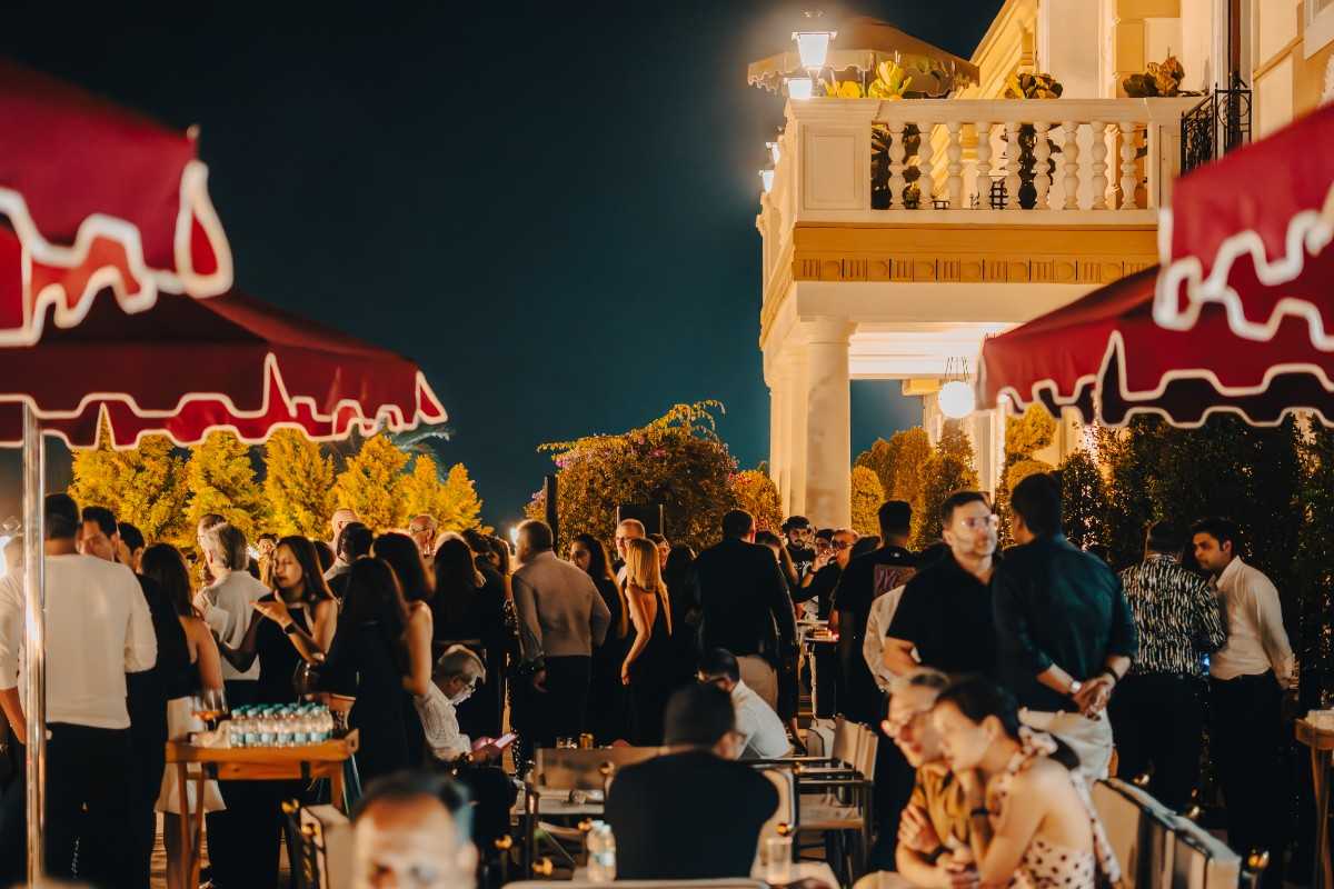 Luxury Corporate Retreat Venues with Stay and Conference