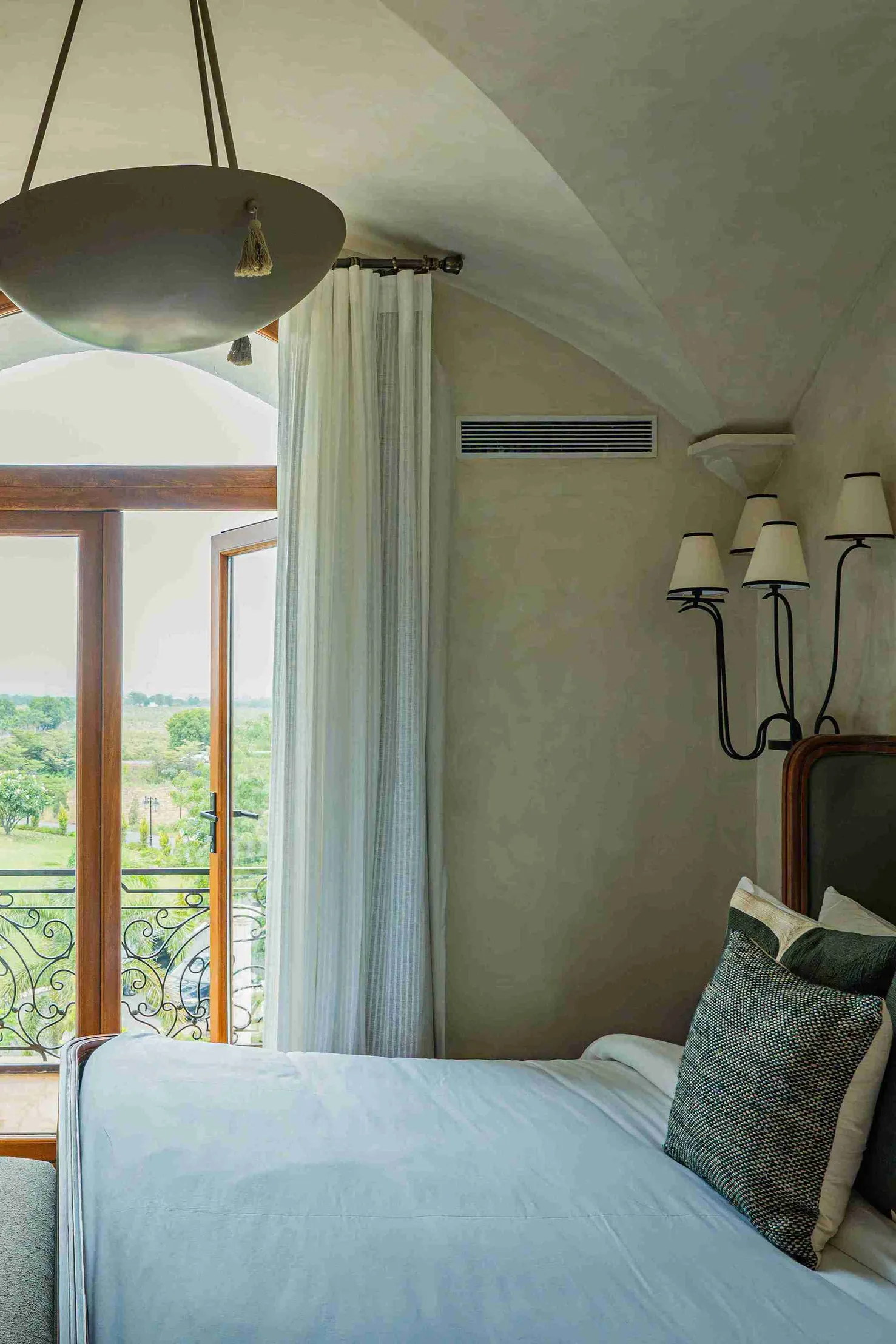 Vineyard Suites