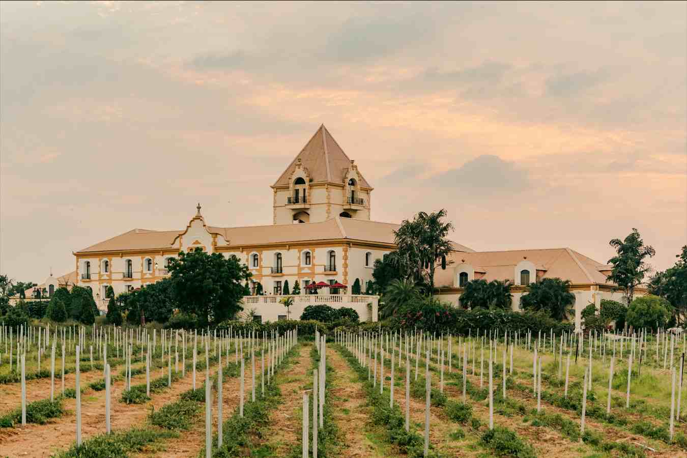 Celebrate Mother’s Day with a Luxury Family Hotel Stay