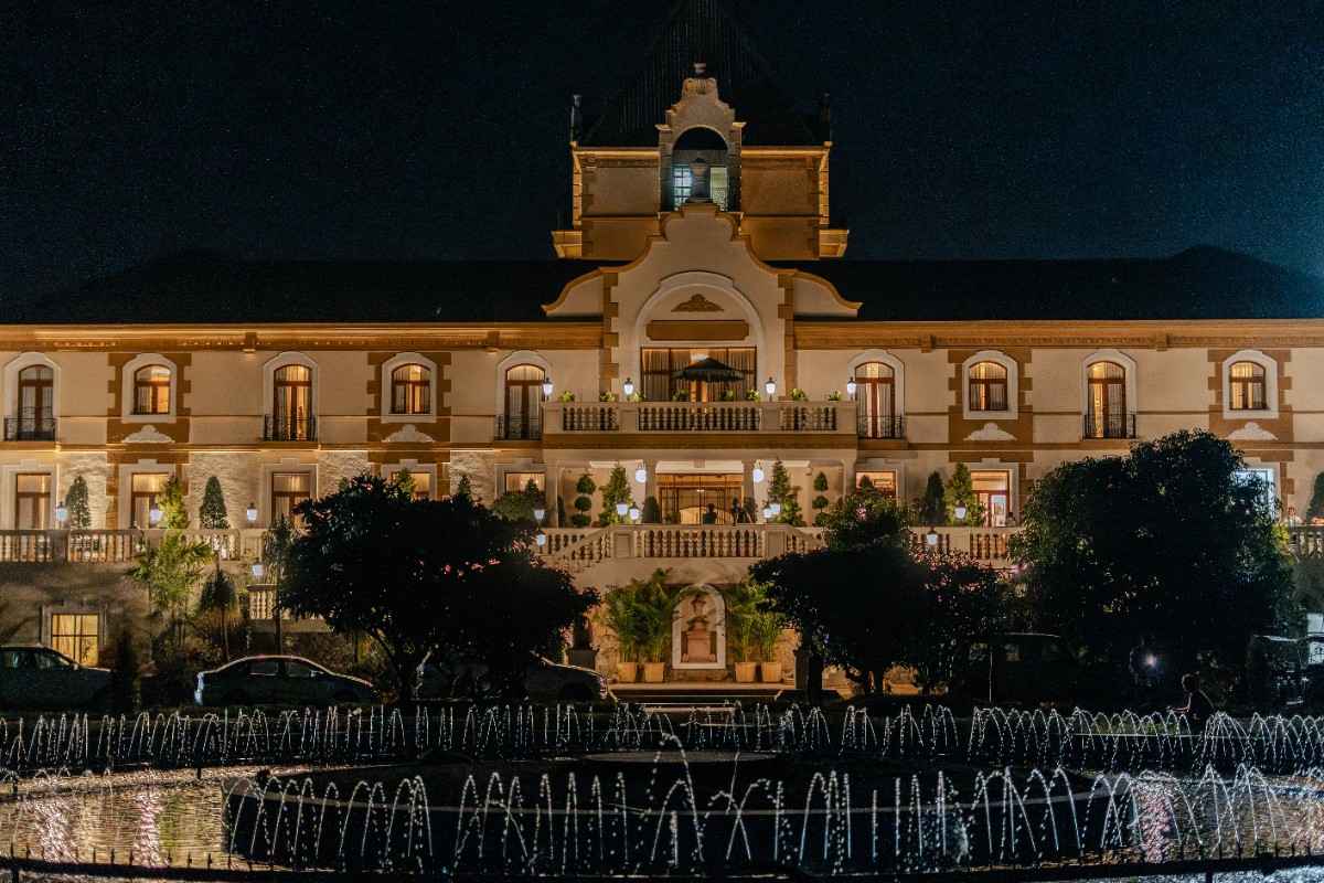 Luxury Staycation Near Mumbai: Why a Wine Estate Beats Another City Hotel